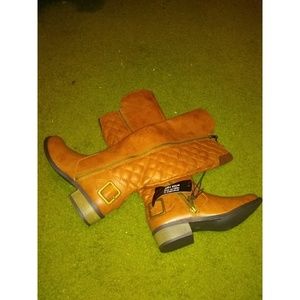 Brown boots